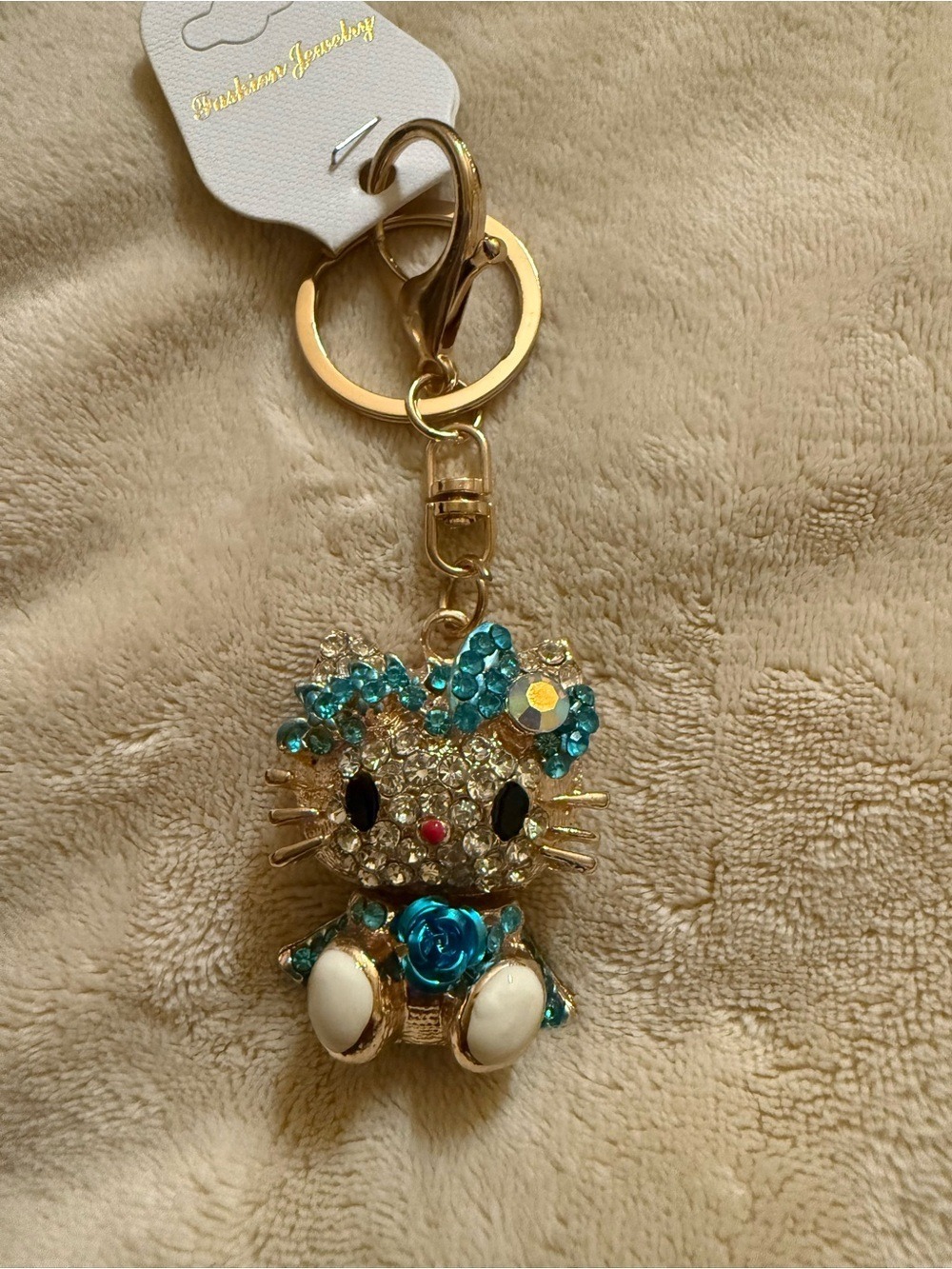 Fashion Jewelry Gold-tone Cat Keychain with Teal Accent